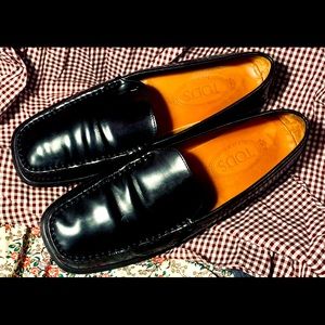 Tod’s Men’s Black Loafer Size 10